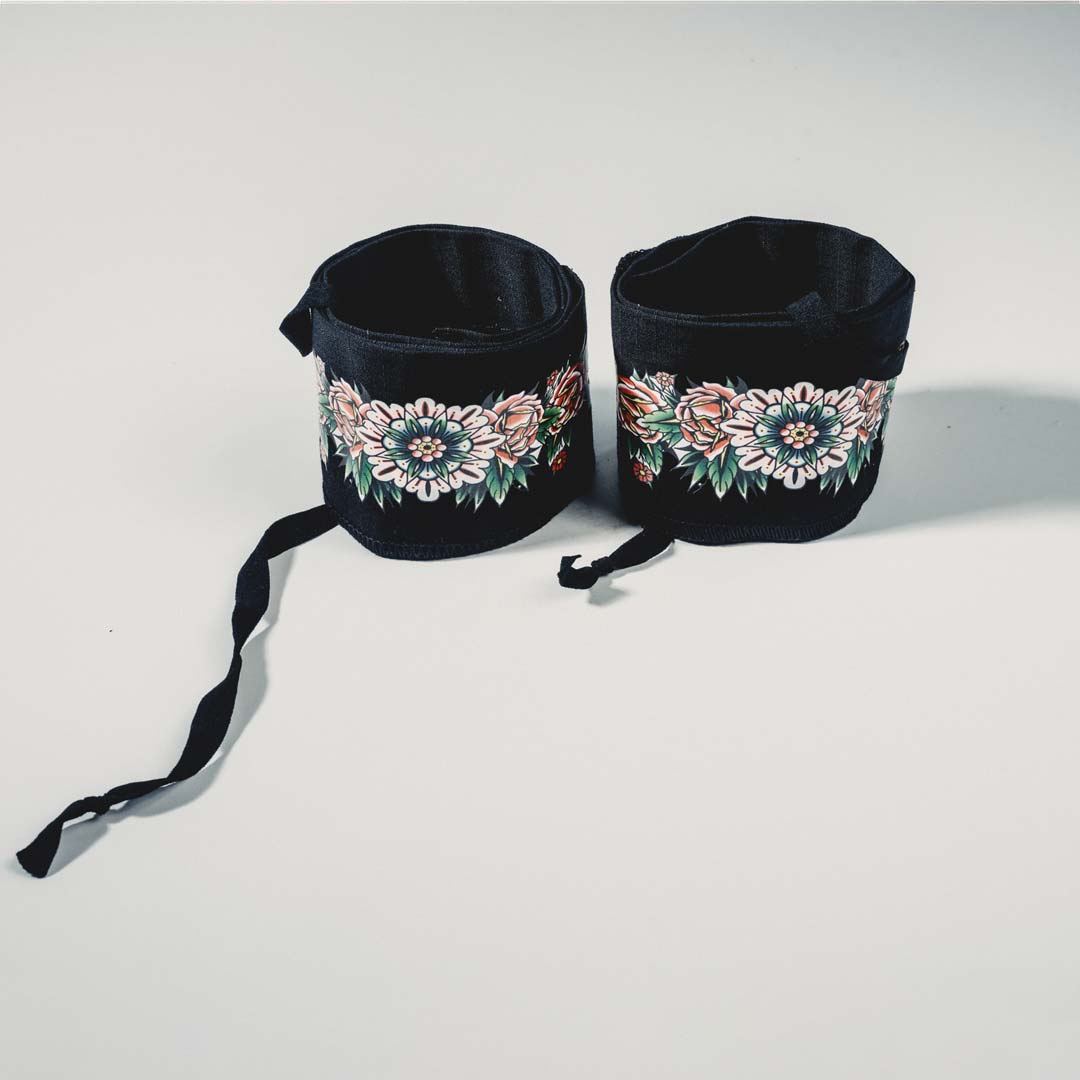 Mander's Blackout Wrist Wraps